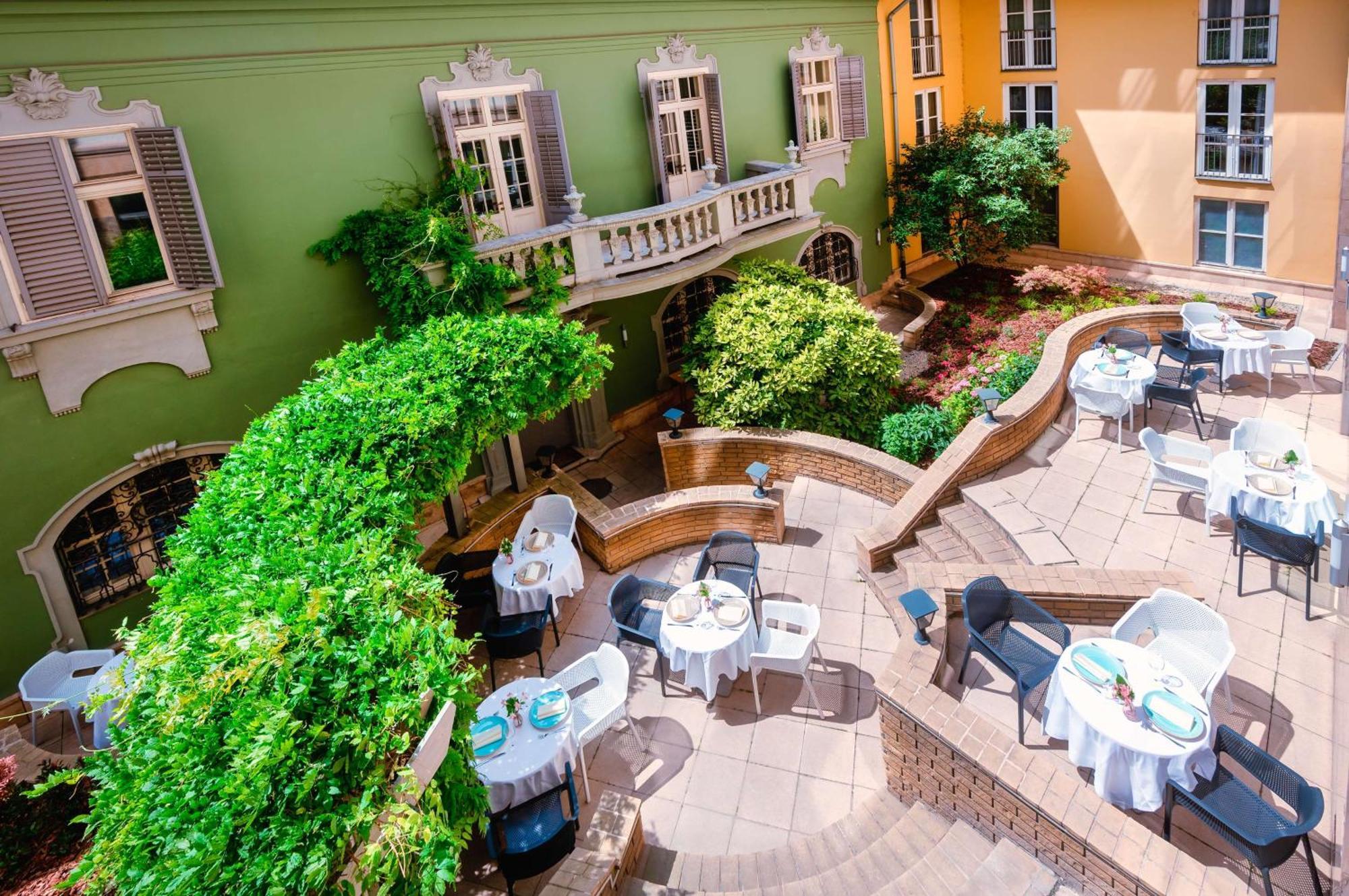 Park Plaza Budapest Exterior photo