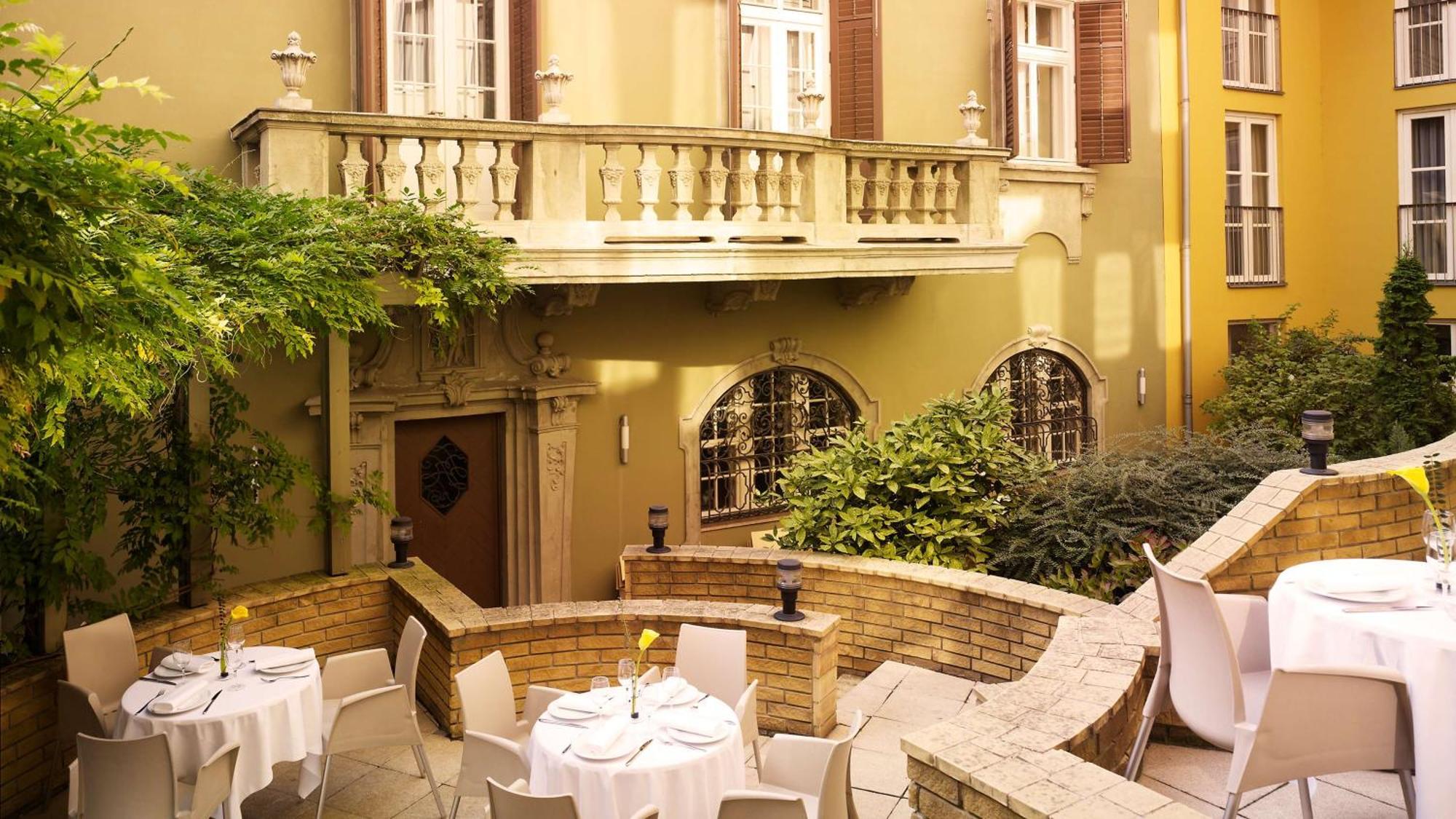 Park Plaza Budapest Exterior photo